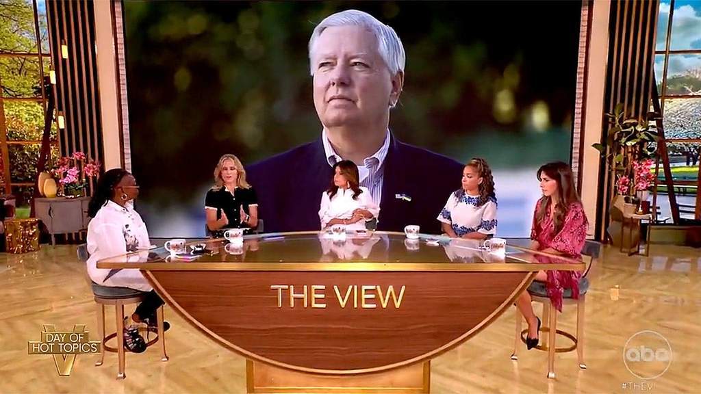 The View condamne les insultes en ligne après la mort de Lindsey Graham