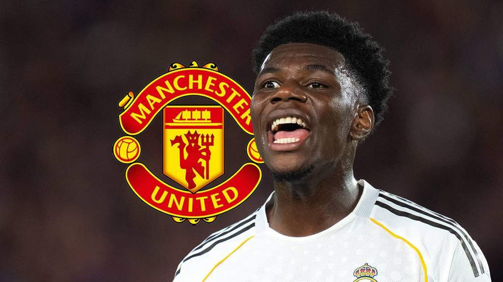 Aurélien Tchouaméni sous le maillot du Real Madrid convoité par Manchester United