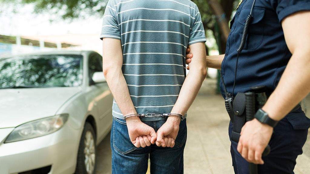 Une voiture de patrouille de la police en Floride après l'arrestation d'un suspect